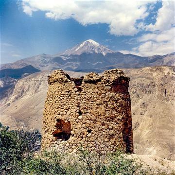 برج باستانی روستای شاهاندشت لاریجان